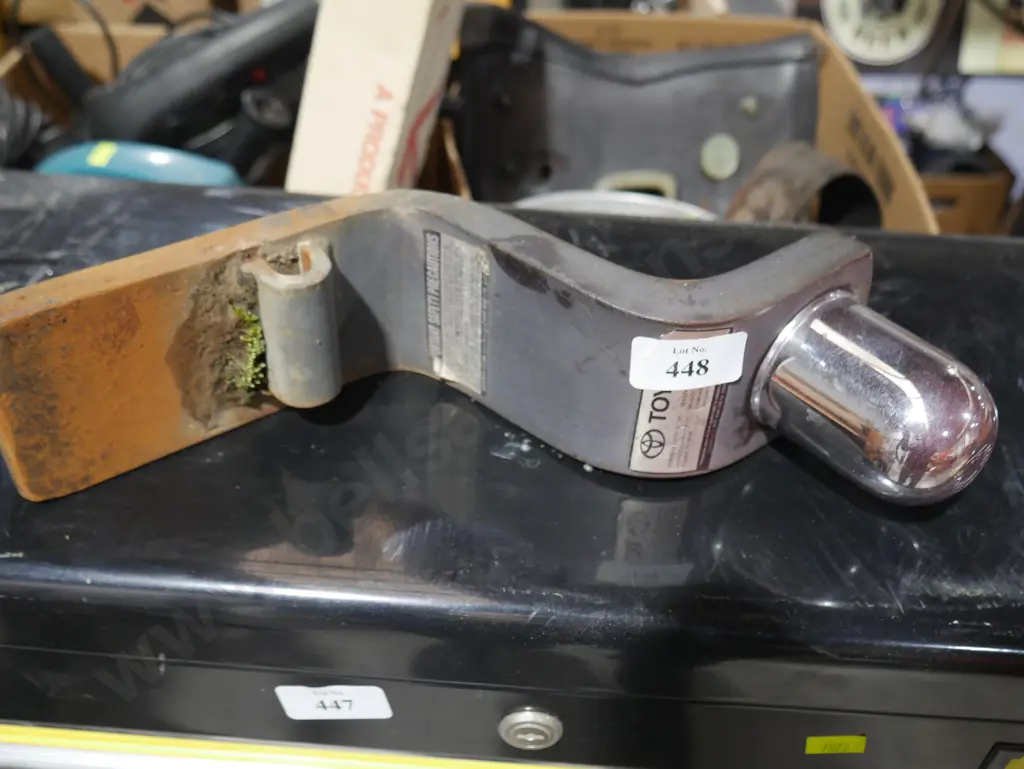 Tow bar Image 1++