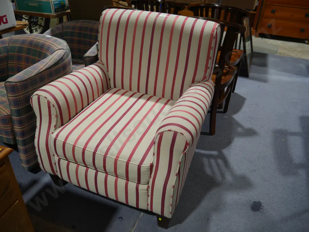 Lounge chair Image 1++