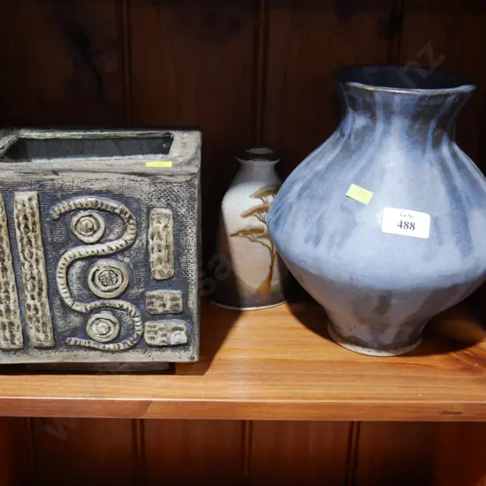3 X vases