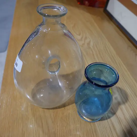 2 pieces art glass