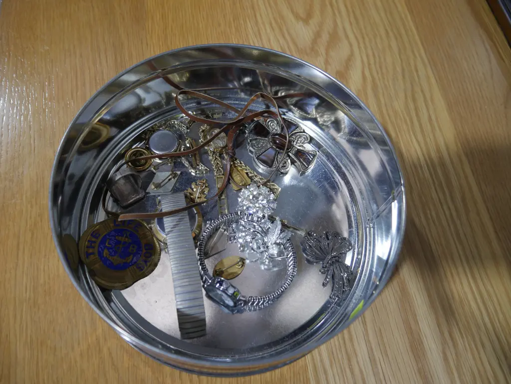 Costume jewelry Image 1++