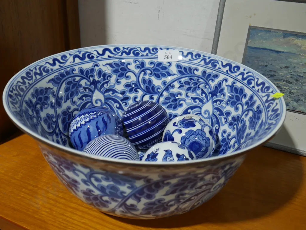 Blue white bowl Image 1++