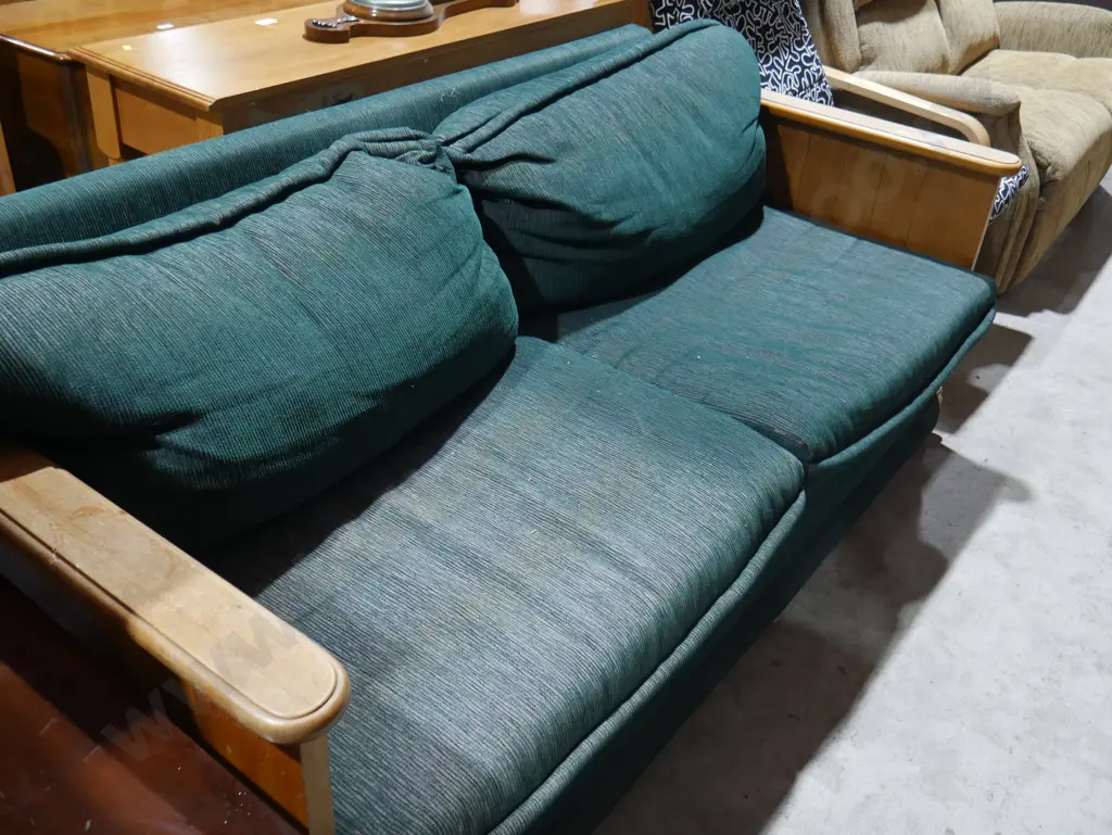 Couch Image 1++