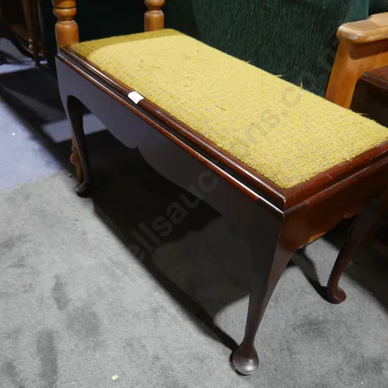 Duet piano stool