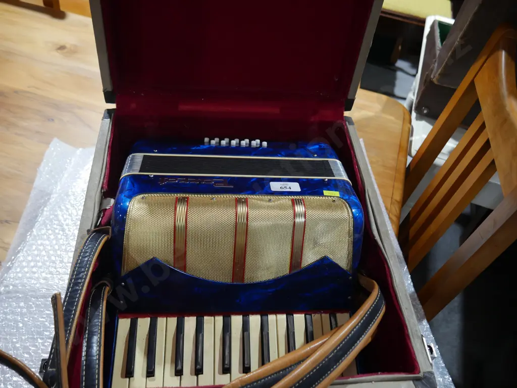 Accordion Image 1++