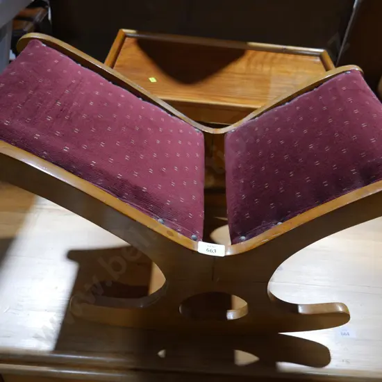 Gout stool