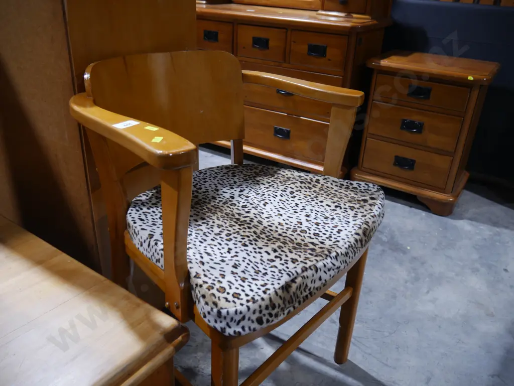 Chair Image 1++