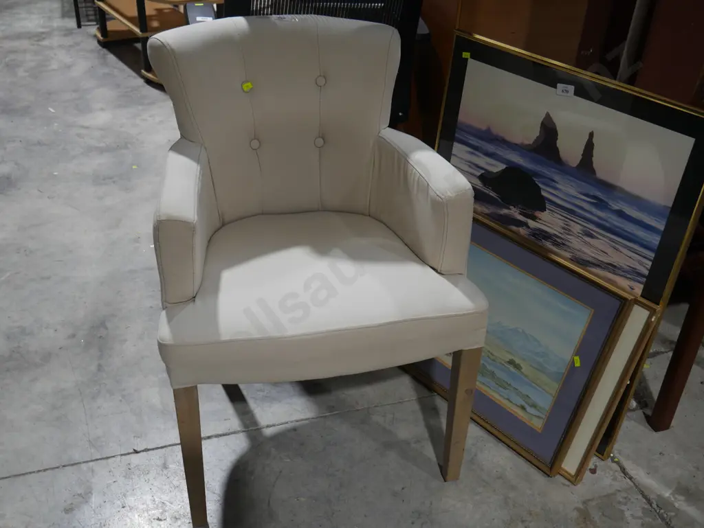 White chair Image 1++