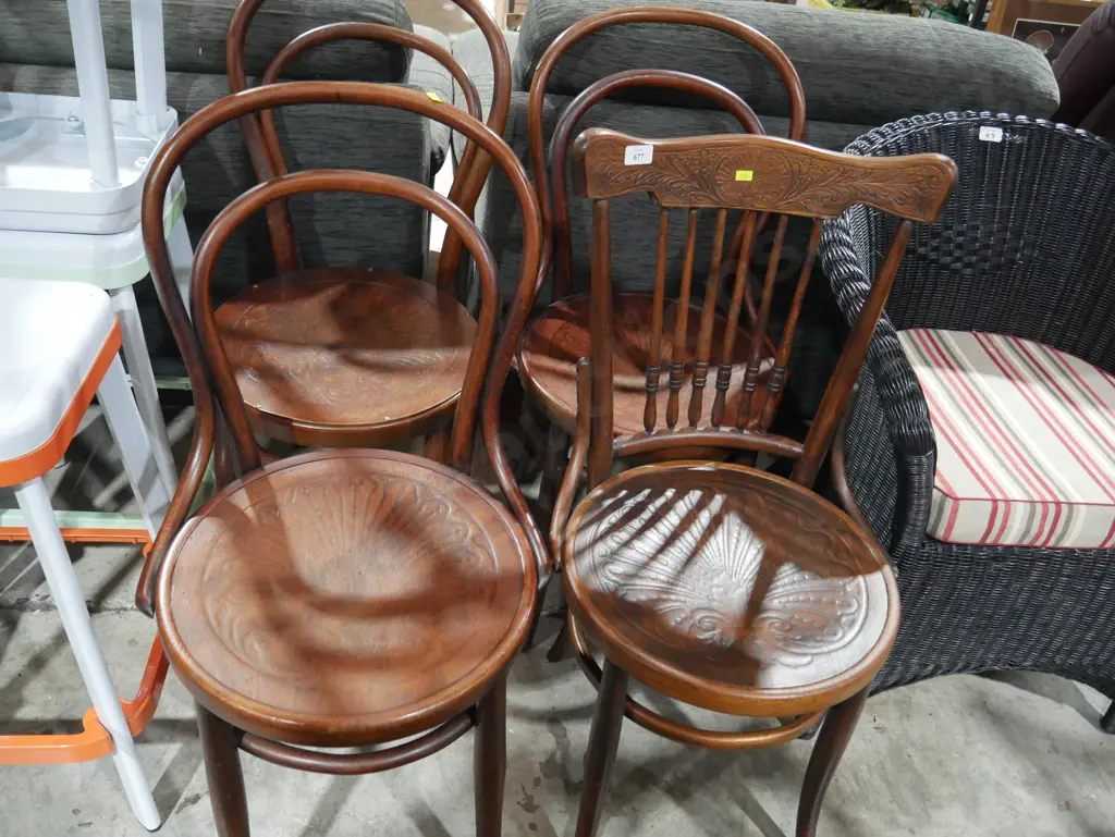 4 asst old chairs Image 1++
