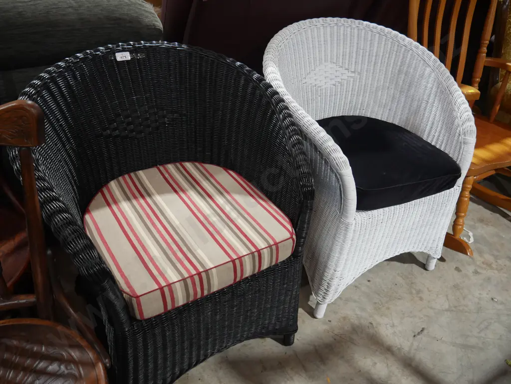 2 cane chairs Image 1++