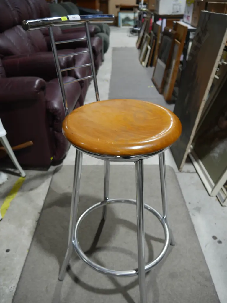 Bar stool Image 1++