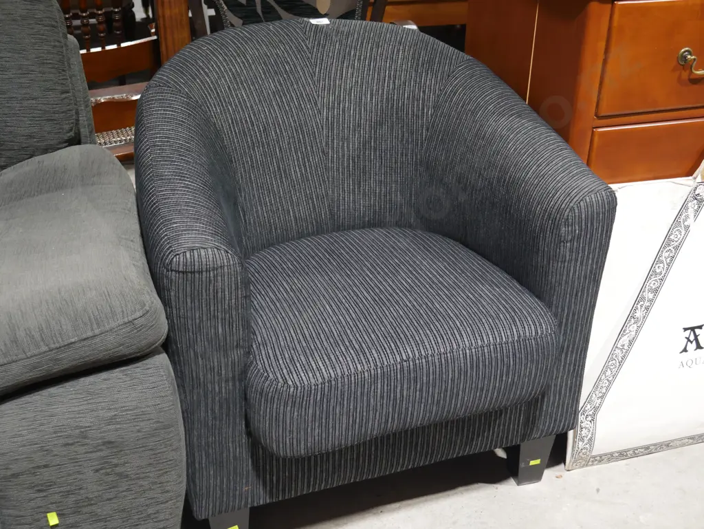 Tub chair Image 1++