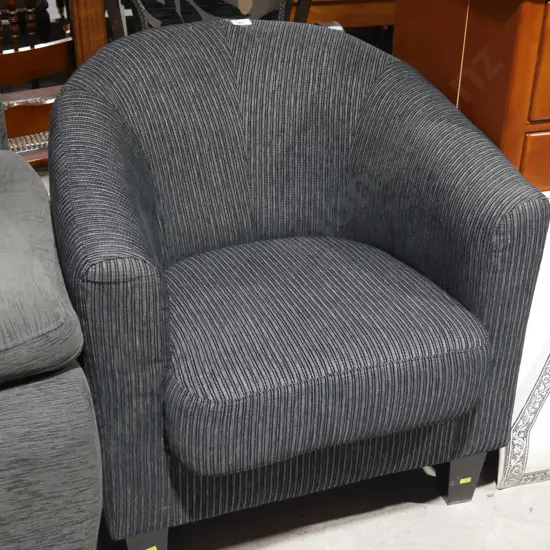 Tub chair