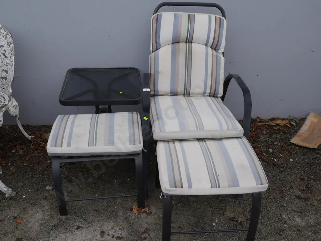 Outdoor setting Image 1++
