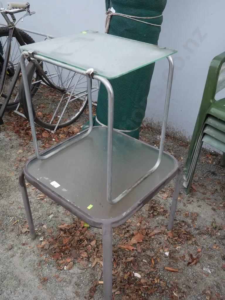 2 glass top side tables Image 1++