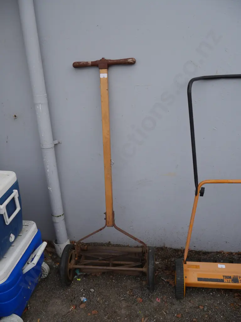 Push reel mower Image 1++