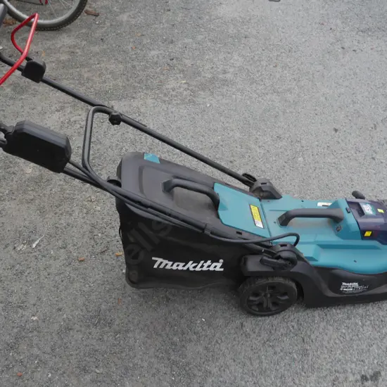 Makita battery lawnmower