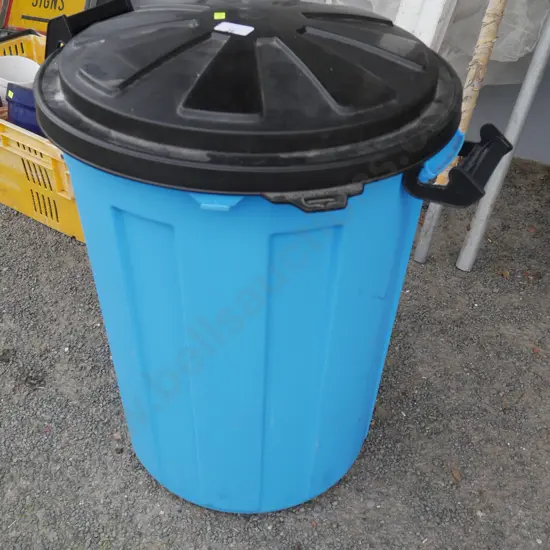 Rubbish bin