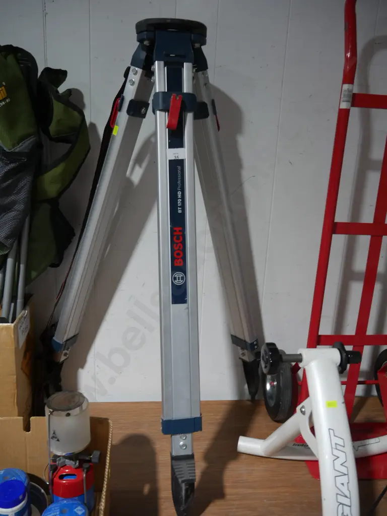 Bosch tripod stand Image 1++