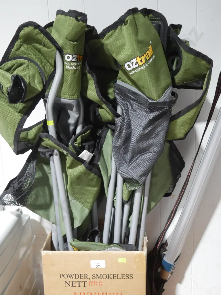 2 camping chairs Image 1++
