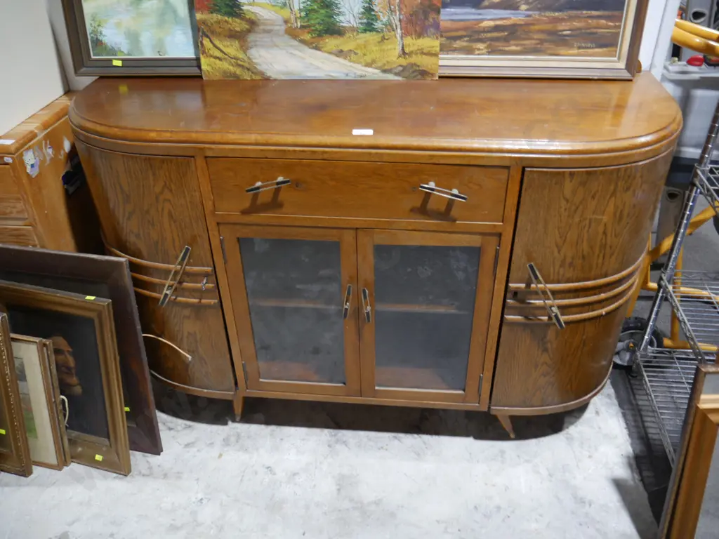 Sideboard Image 1++