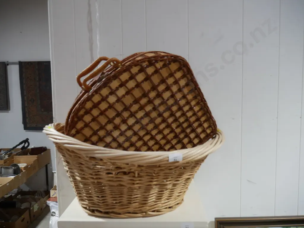 Cane basket Image 1++