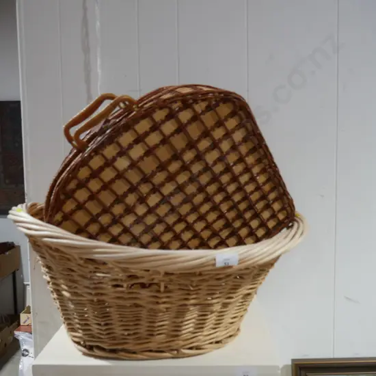 Cane basket