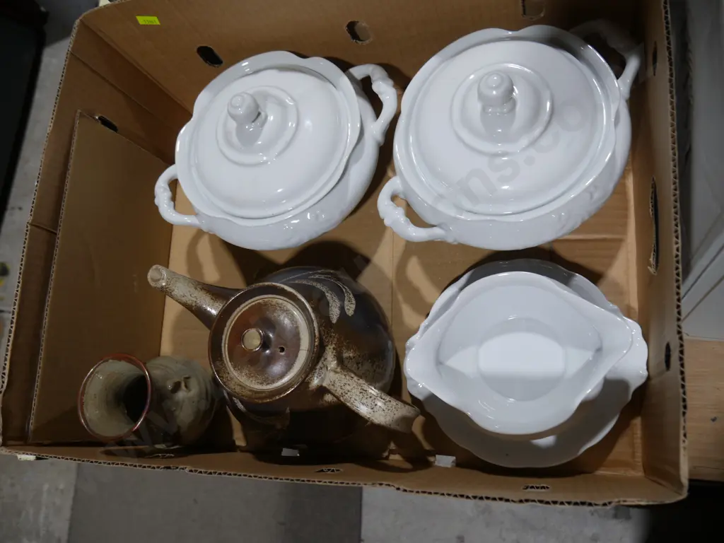 Pottery teapot etc Image 1++
