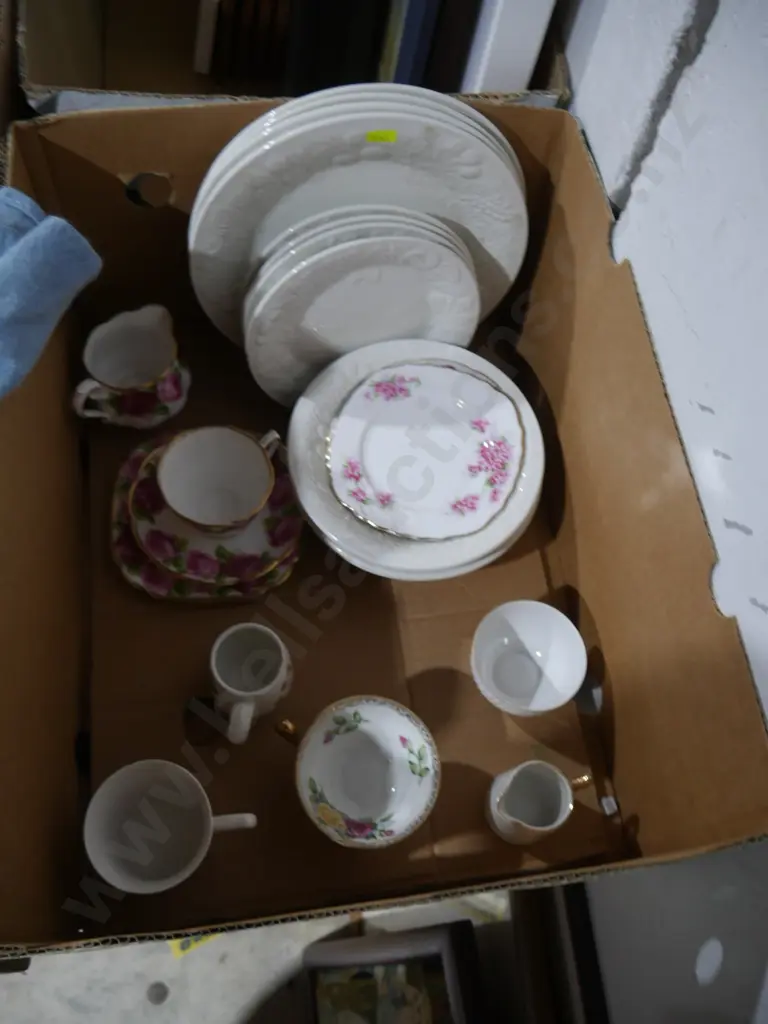 Assorted china Image 1++