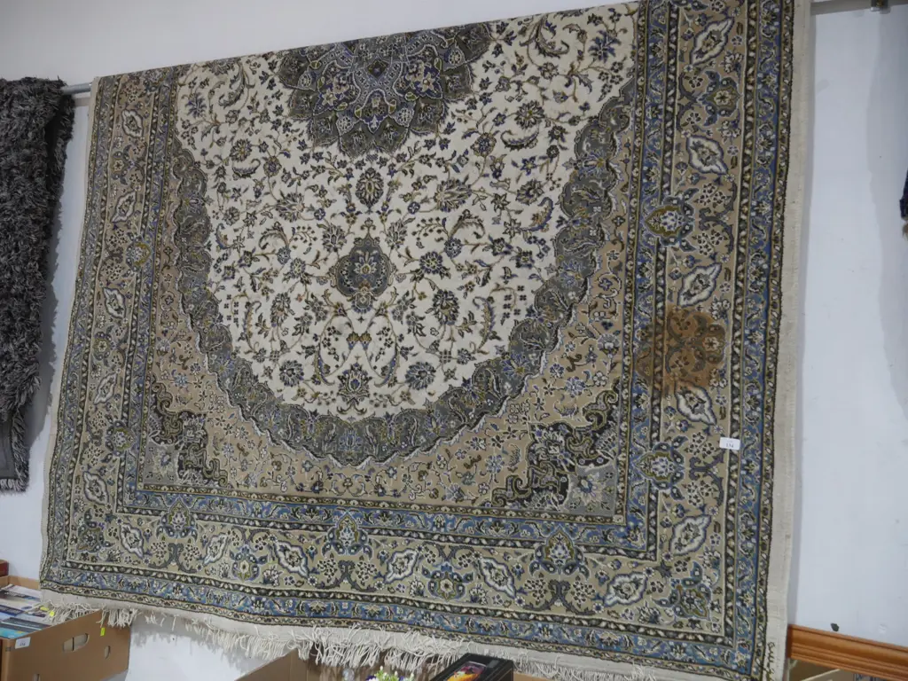 Floor rug Image 1++