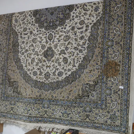 Floor rug