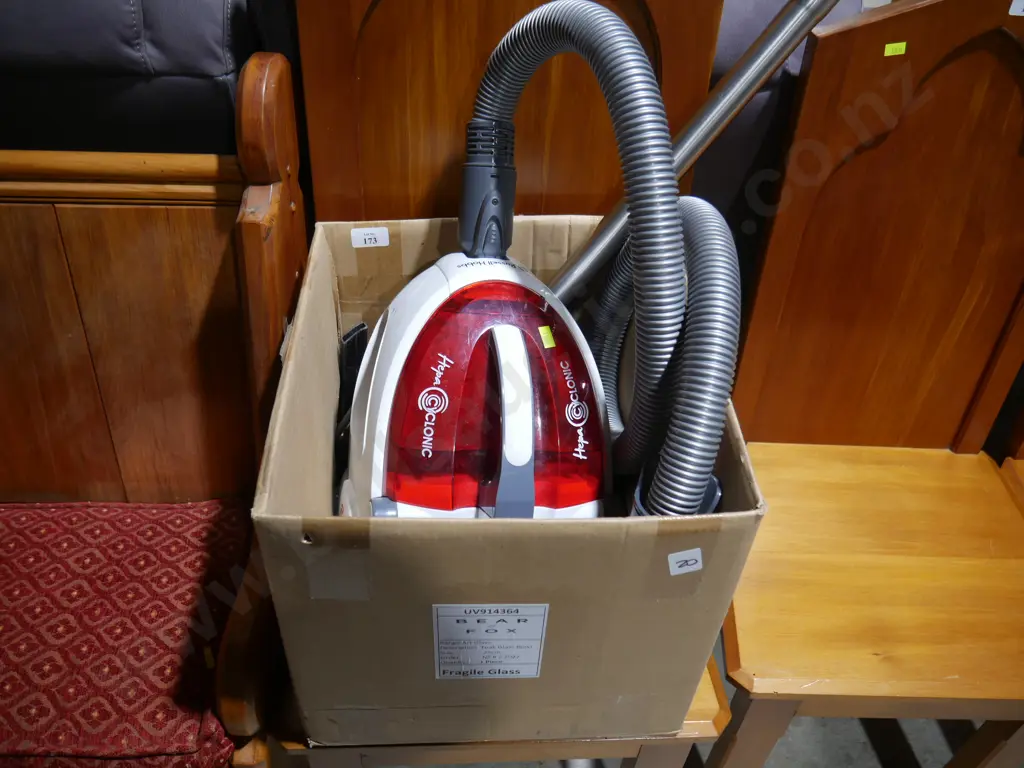 Russell Hobbs vacuum cleaner Image 1++