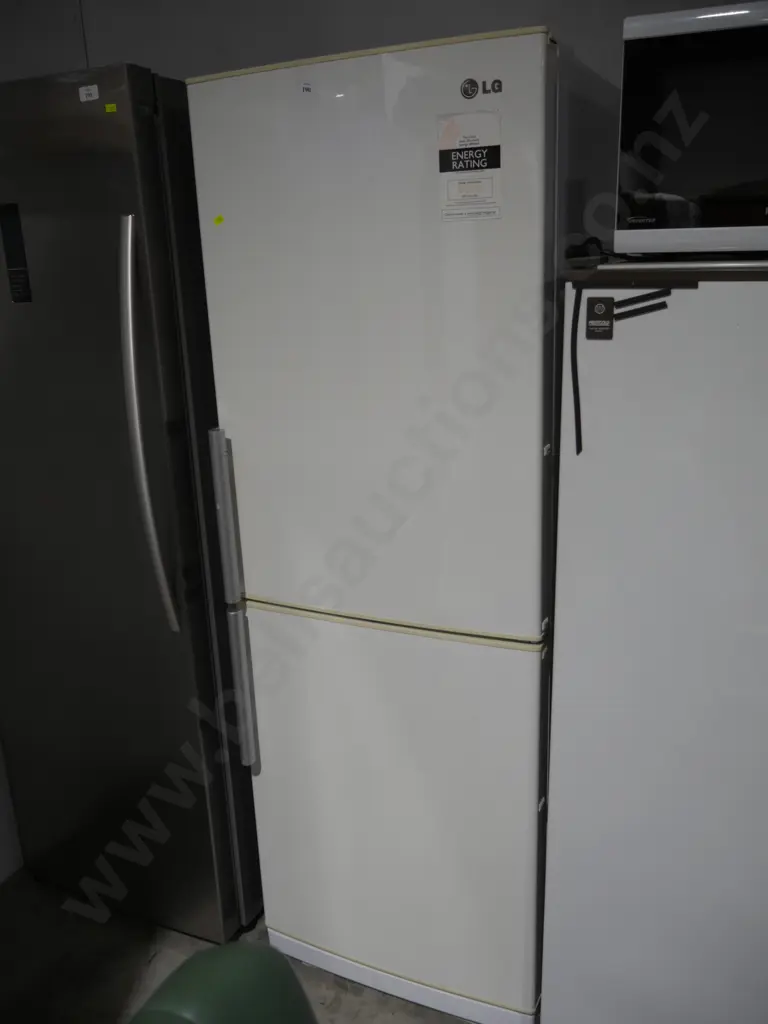 LG fridge freezer Image 1++