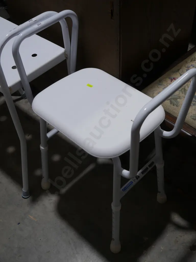 Shower stool Image 1++