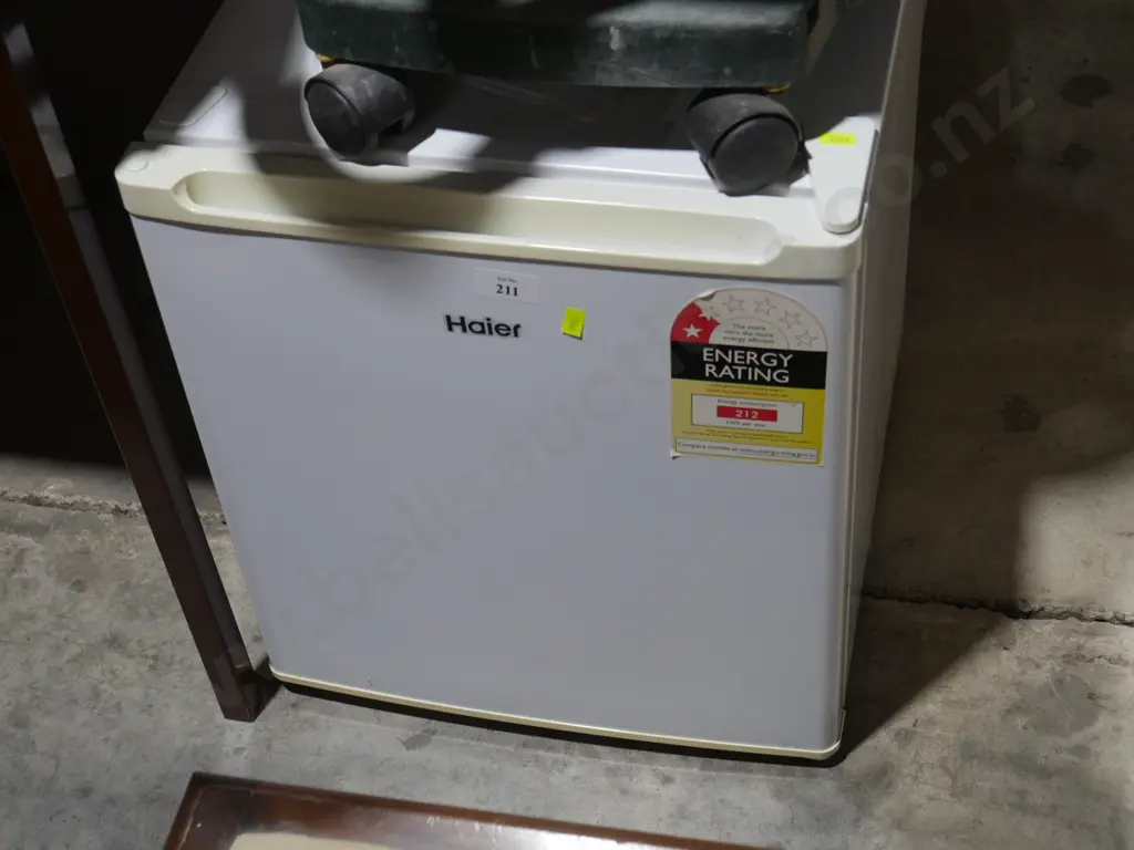 Haier bar fridge Image 1++