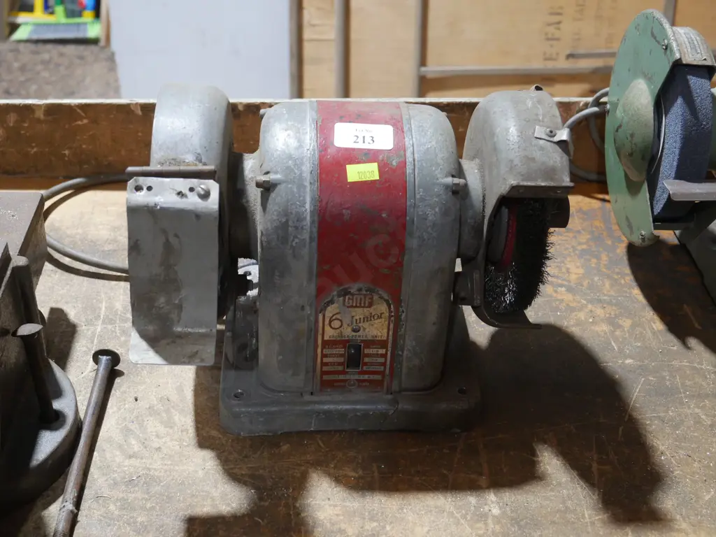 Bench grinder Image 1++