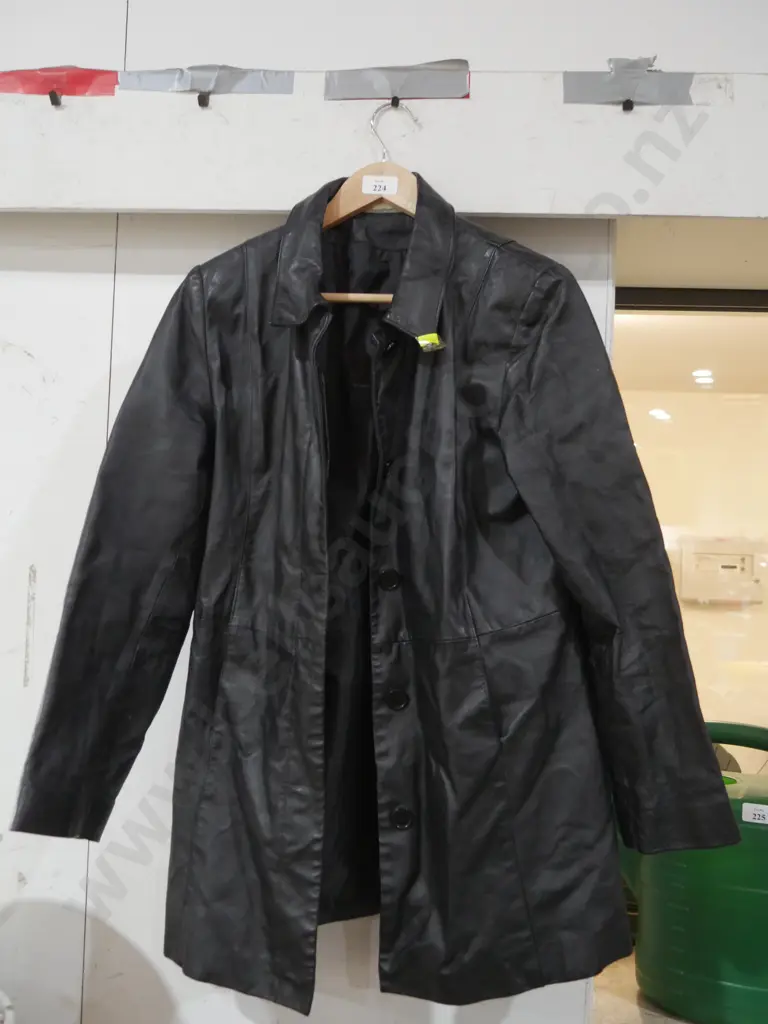 Black leather jacket Image 1++