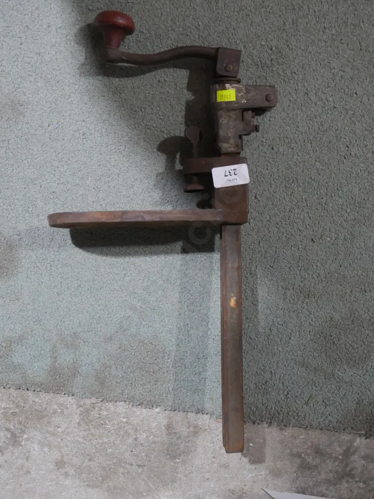 Vintage bottle opener Image 1++