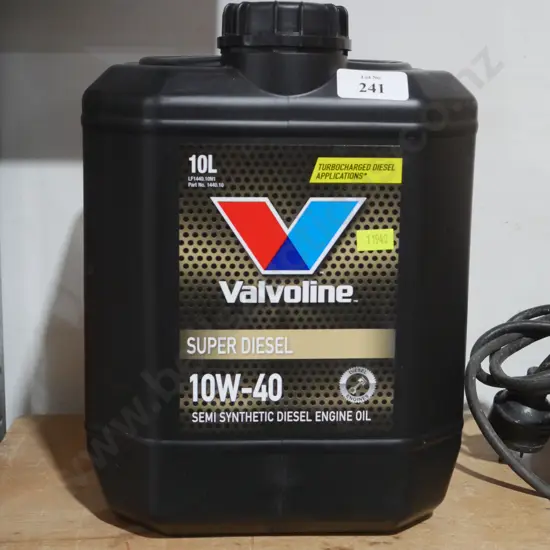 Valvoline 10W-40 diesel engine oil