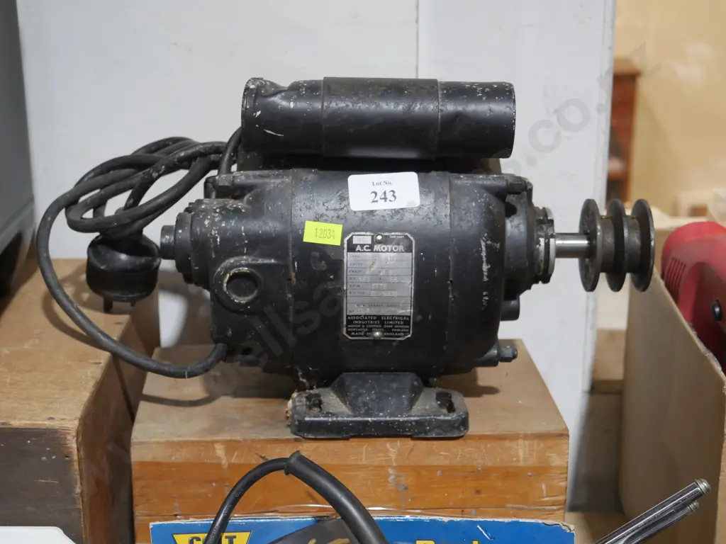 AC motor Image 1++