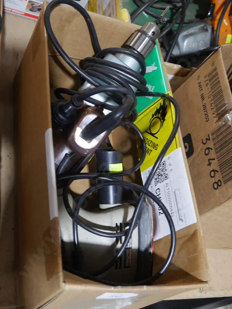 Electric drill and sander Image 1++