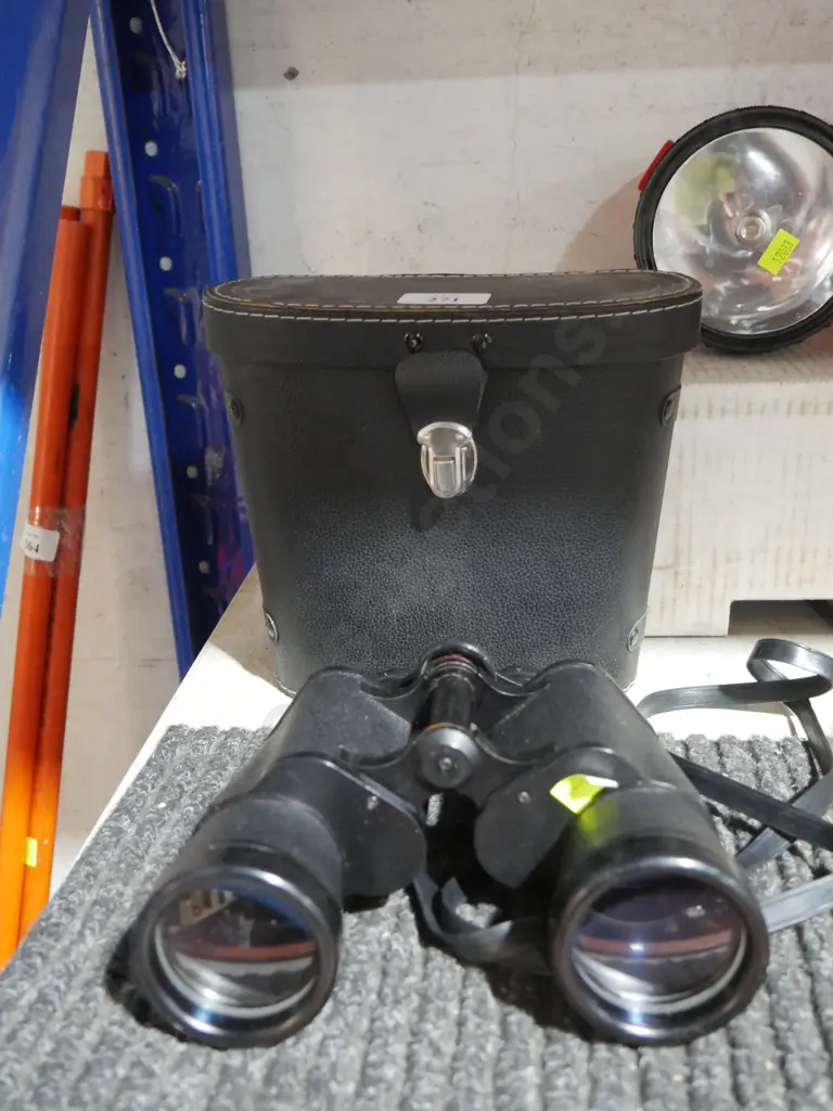 Binoculars Image 1++