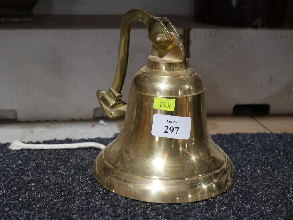 Brass bell Image 1++