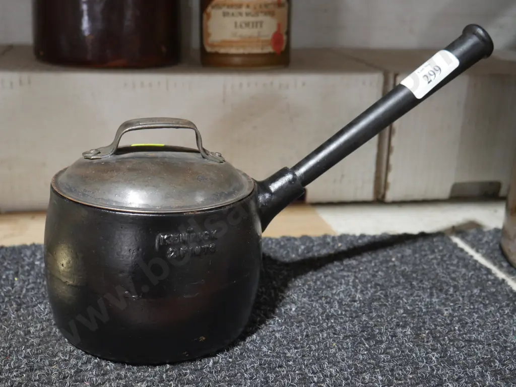 Cast pot Image 1++