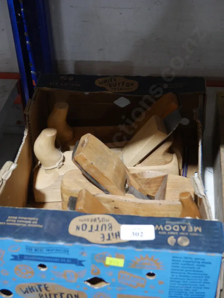 Assorted wood planes Image 1++
