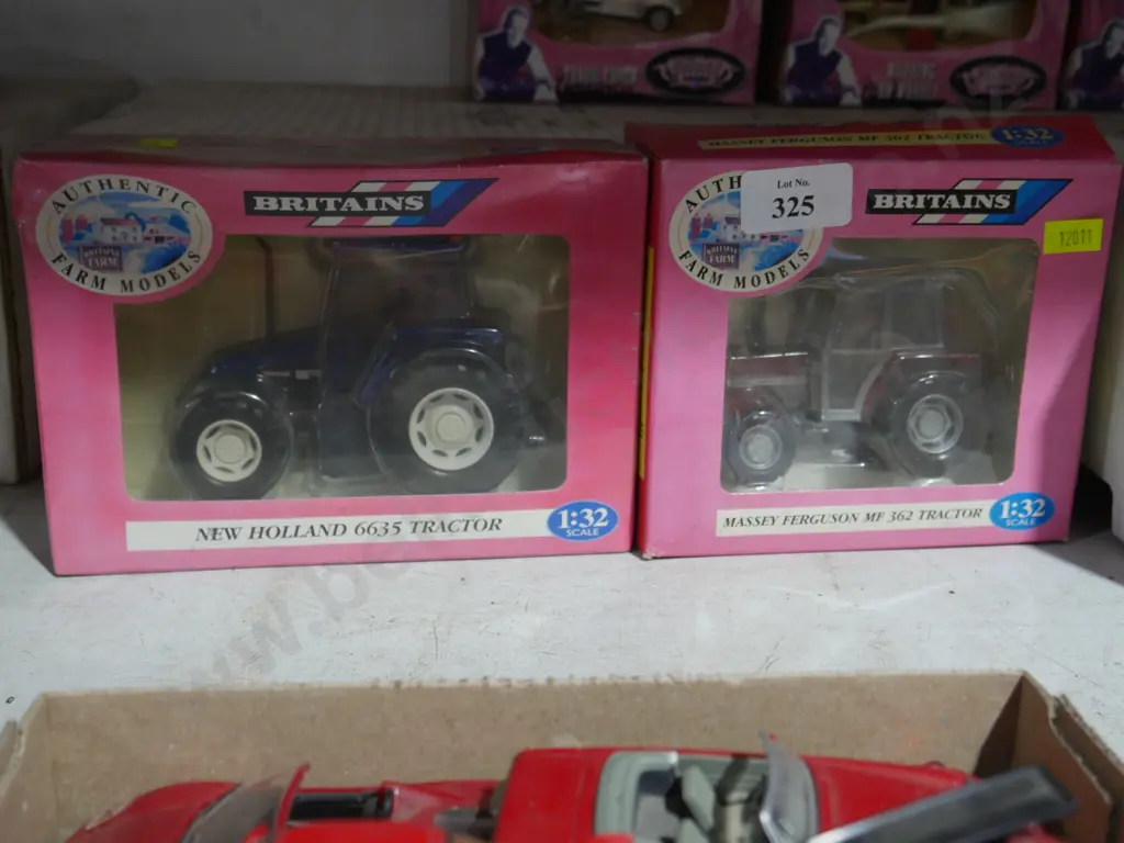 2 Britains model tractors Image 1++