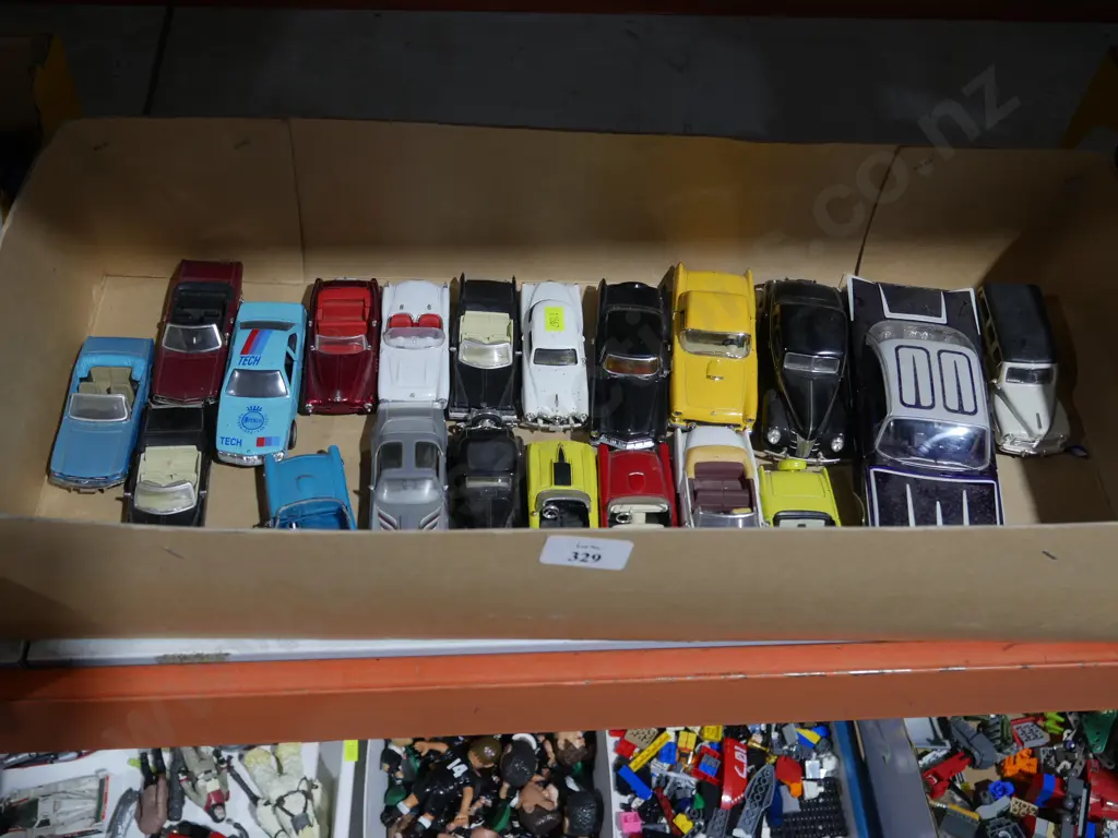 Box of model cars Image 1++