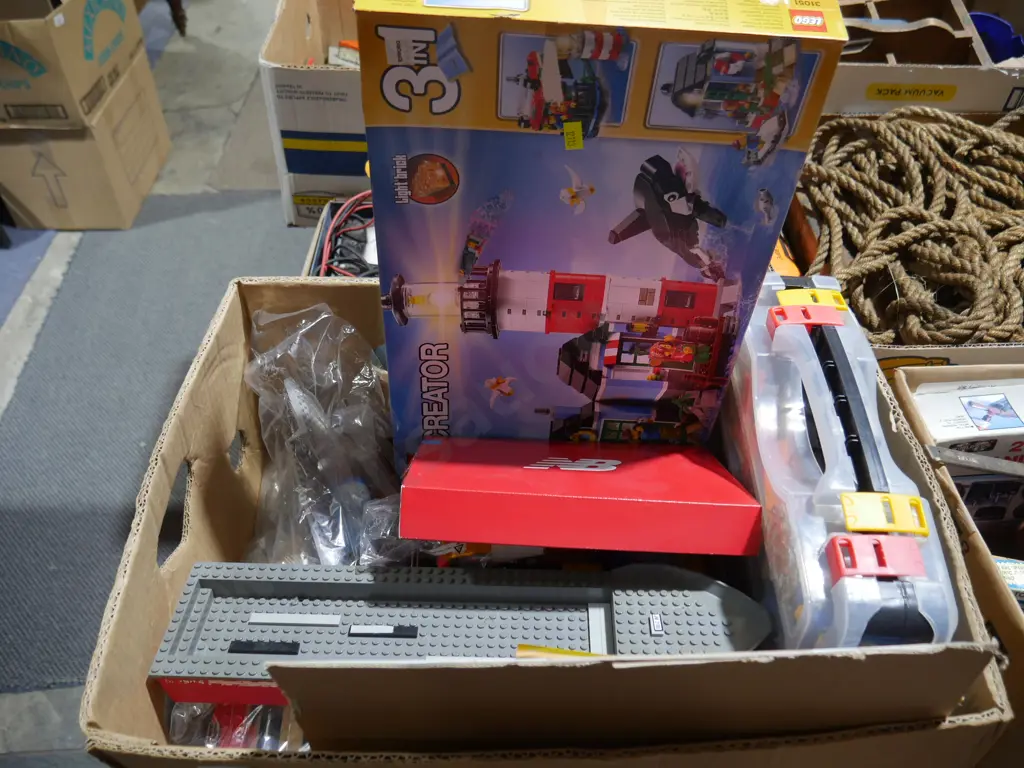 Assorted LEGO sets etc Image 1++