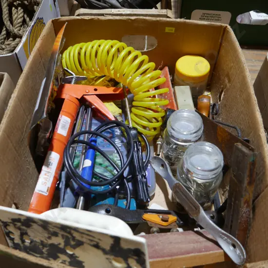 Workshop sundries