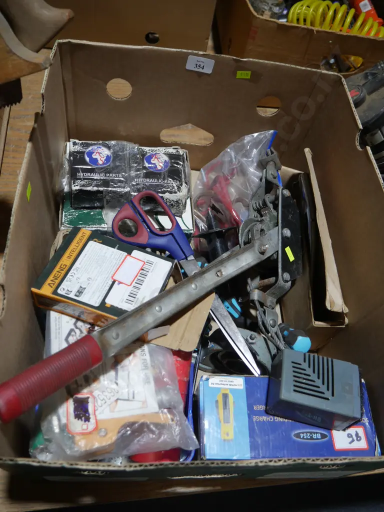 Workshop sundries Image 1++